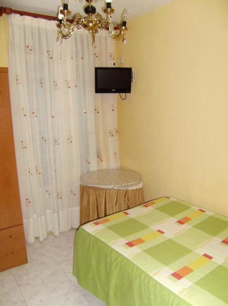 Hostal Miguel Angel Madrid Buitenkant foto
