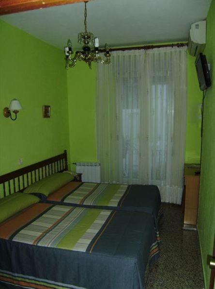 Hostal Miguel Angel Madrid Kamer foto