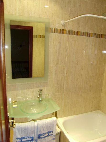 Hostal Miguel Angel Madrid Kamer foto